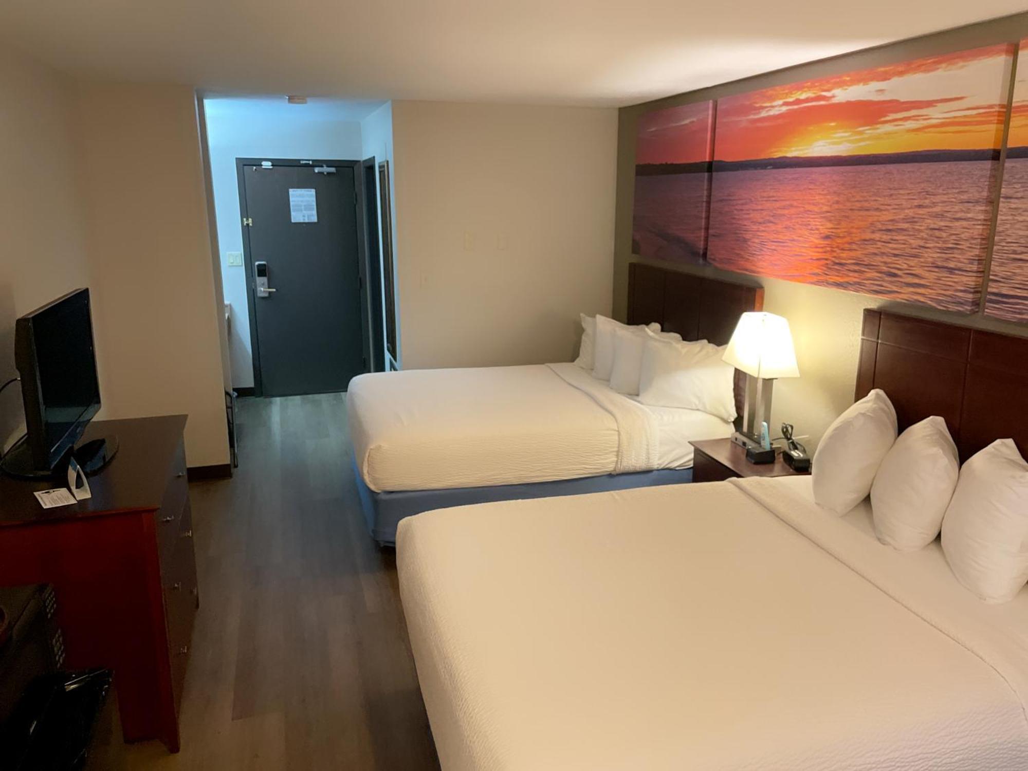 Days Inn & Suites By Wyndham Stevens Point Extérieur photo