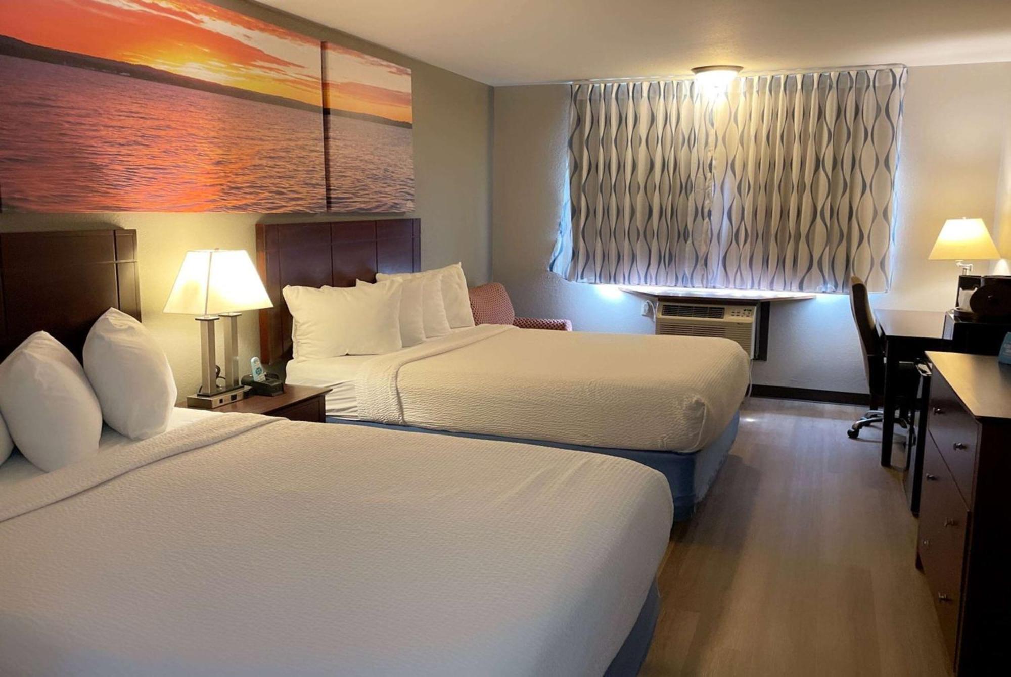 Days Inn & Suites By Wyndham Stevens Point Extérieur photo